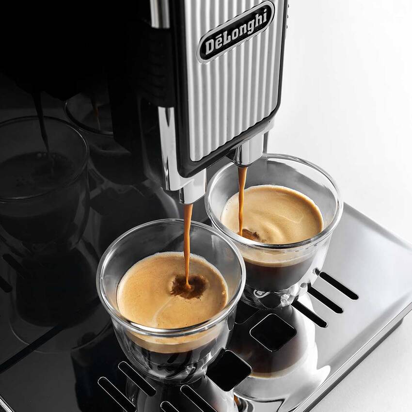 Espresso con MOLINILLO MAESTOSA DELONGHI EPAM960.75.GLM en Bazardhe